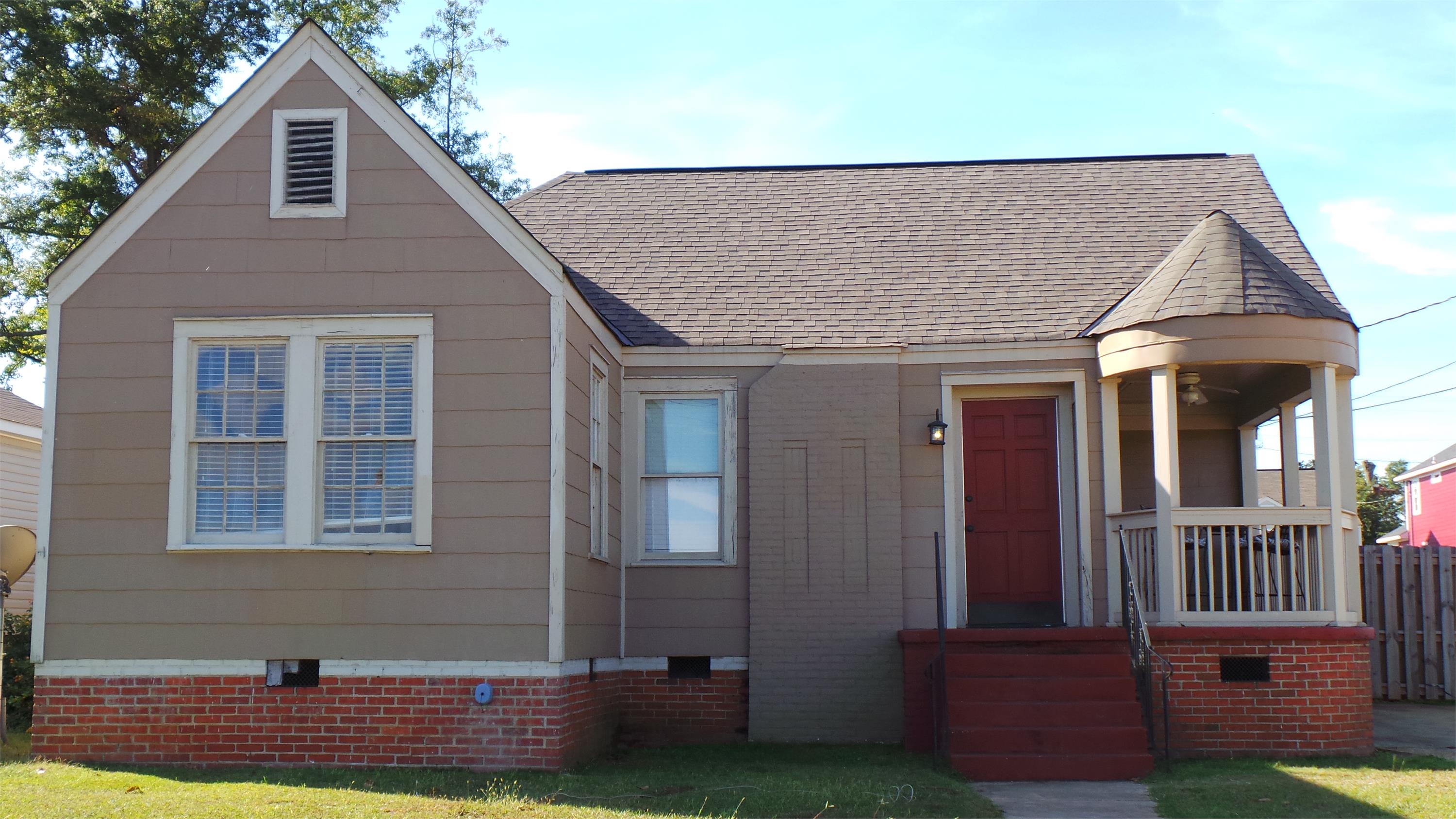 1608 Lake Avenue - 1